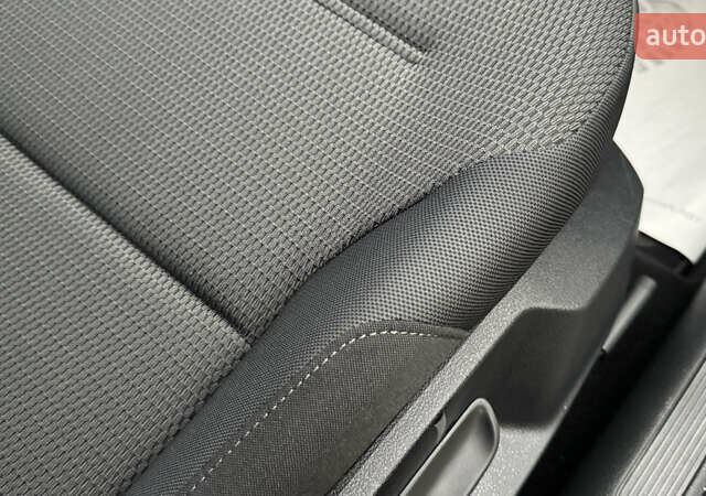 Серый Фольксваген e-Golf, объемом двигателя 0 л и пробегом 145 тыс. км за 12900 $, фото 22 на Automoto.ua