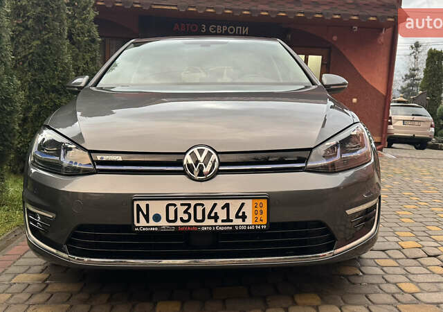 Серый Фольксваген e-Golf, объемом двигателя 0 л и пробегом 145 тыс. км за 12900 $, фото 7 на Automoto.ua
