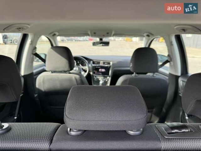 Сірий Фольксваген e-Golf, об'ємом двигуна 0 л та пробігом 26 тис. км за 16706 $, фото 17 на Automoto.ua