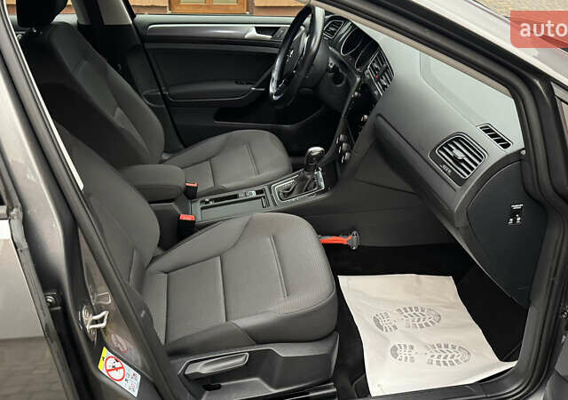 Серый Фольксваген e-Golf, объемом двигателя 0 л и пробегом 145 тыс. км за 12900 $, фото 20 на Automoto.ua