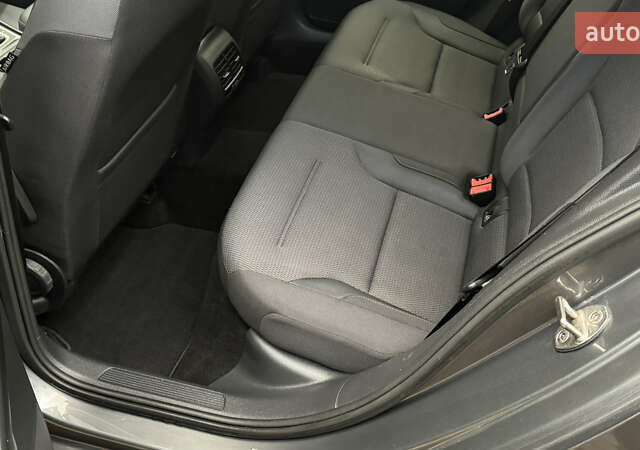 Серый Фольксваген e-Golf, объемом двигателя 0 л и пробегом 145 тыс. км за 12900 $, фото 39 на Automoto.ua