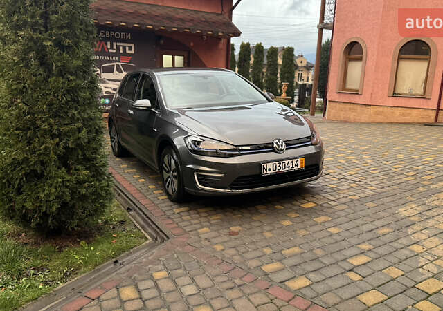Серый Фольксваген e-Golf, объемом двигателя 0 л и пробегом 145 тыс. км за 12900 $, фото 58 на Automoto.ua