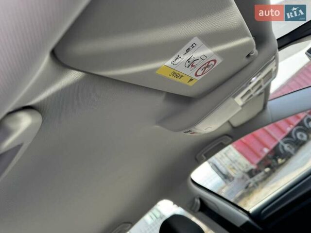 Сірий Фольксваген e-Golf, об'ємом двигуна 0 л та пробігом 26 тис. км за 16706 $, фото 11 на Automoto.ua