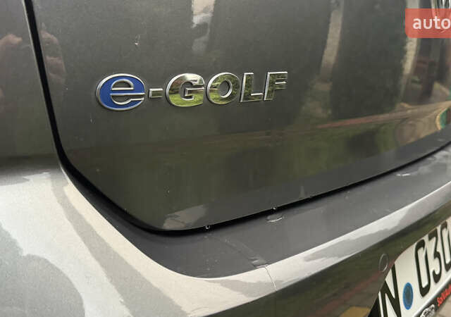 Серый Фольксваген e-Golf, объемом двигателя 0 л и пробегом 145 тыс. км за 12900 $, фото 34 на Automoto.ua