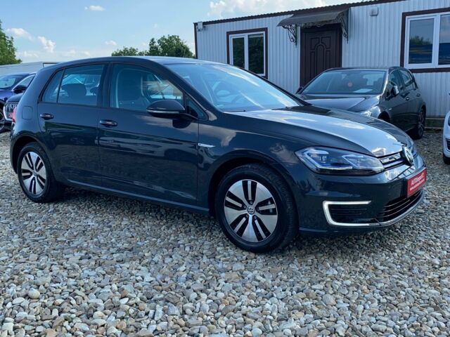 Серый Фольксваген e-Golf, объемом двигателя 0 л и пробегом 27 тыс. км за 15900 $, фото 15 на Automoto.ua