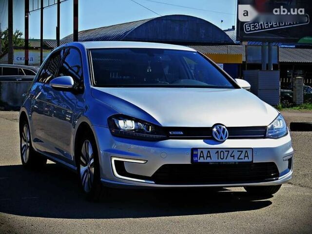 Серый Фольксваген e-Golf, объемом двигателя 0 л и пробегом 83 тыс. км за 11400 $, фото 1 на Automoto.ua