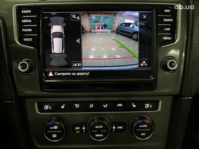 Синий Фольксваген e-Golf, объемом двигателя 0 л и пробегом 131 тыс. км за 13000 $, фото 9 на Automoto.ua
