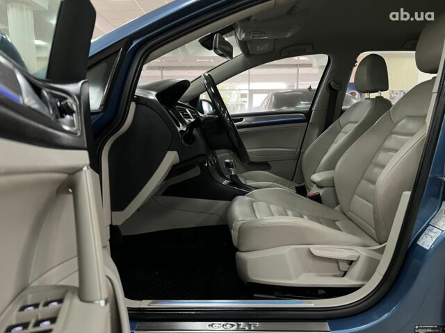 Синий Фольксваген e-Golf, объемом двигателя 0 л и пробегом 131 тыс. км за 13000 $, фото 14 на Automoto.ua