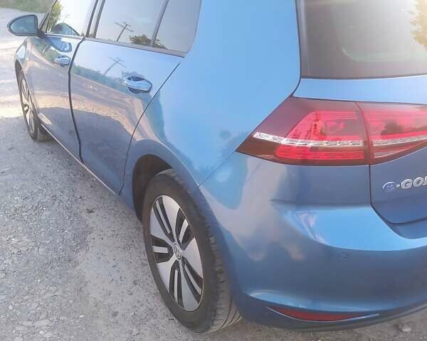 Синий Фольксваген e-Golf, объемом двигателя 0 л и пробегом 132 тыс. км за 8800 $, фото 9 на Automoto.ua