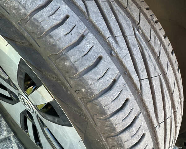 Синий Фольксваген e-Golf, объемом двигателя 0 л и пробегом 93 тыс. км за 9999 $, фото 17 на Automoto.ua