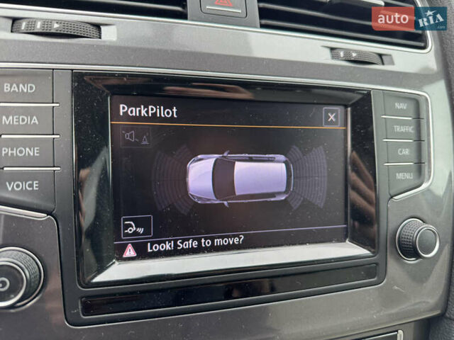 Синий Фольксваген e-Golf, объемом двигателя 0 л и пробегом 73 тыс. км за 8300 $, фото 46 на Automoto.ua