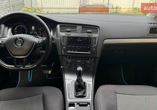 Синій Фольксваген e-Golf, об'ємом двигуна 0 л та пробігом 72 тис. км за 9500 $, фото 27 на Automoto.ua