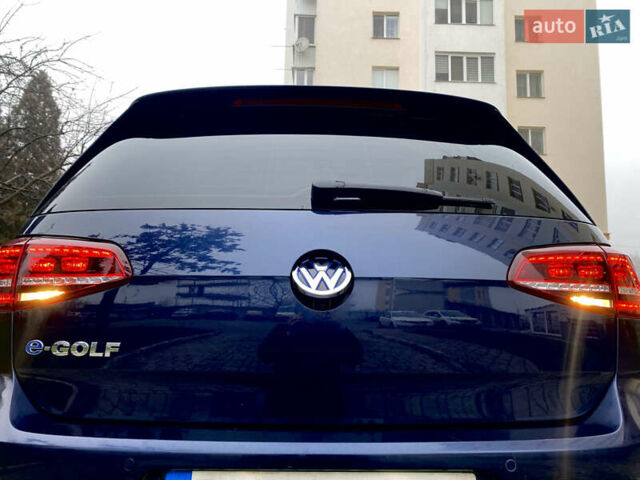 Синий Фольксваген e-Golf, объемом двигателя 0 л и пробегом 124 тыс. км за 8900 $, фото 11 на Automoto.ua