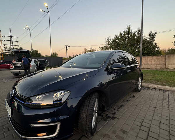 Синий Фольксваген e-Golf, объемом двигателя 0 л и пробегом 275 тыс. км за 8700 $, фото 2 на Automoto.ua