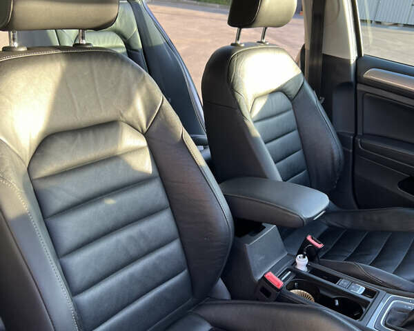 Синій Фольксваген e-Golf, об'ємом двигуна 0 л та пробігом 99 тис. км за 9500 $, фото 21 на Automoto.ua