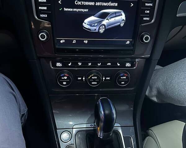 Синий Фольксваген e-Golf, объемом двигателя 0 л и пробегом 172 тыс. км за 7900 $, фото 9 на Automoto.ua