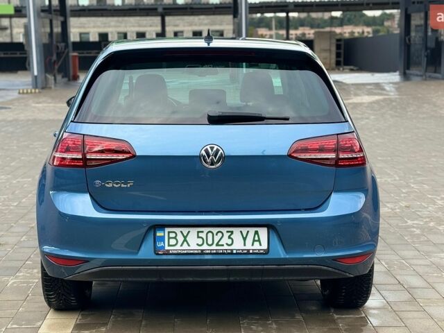 Синий Фольксваген e-Golf, объемом двигателя 0 л и пробегом 123 тыс. км за 9300 $, фото 10 на Automoto.ua