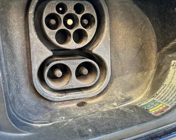 Синій Фольксваген e-Golf, об'ємом двигуна 0 л та пробігом 99 тис. км за 9500 $, фото 19 на Automoto.ua