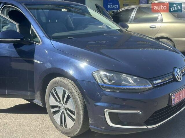Синий Фольксваген e-Golf, объемом двигателя 0 л и пробегом 135 тыс. км за 8800 $, фото 6 на Automoto.ua