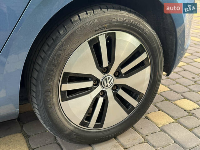 Синій Фольксваген e-Golf, об'ємом двигуна 0 л та пробігом 72 тис. км за 9500 $, фото 20 на Automoto.ua