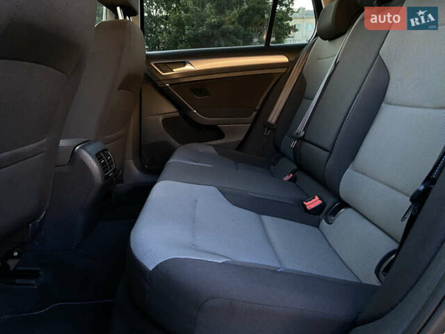 Синій Фольксваген e-Golf, об'ємом двигуна 0 л та пробігом 133 тис. км за 8250 $, фото 46 на Automoto.ua