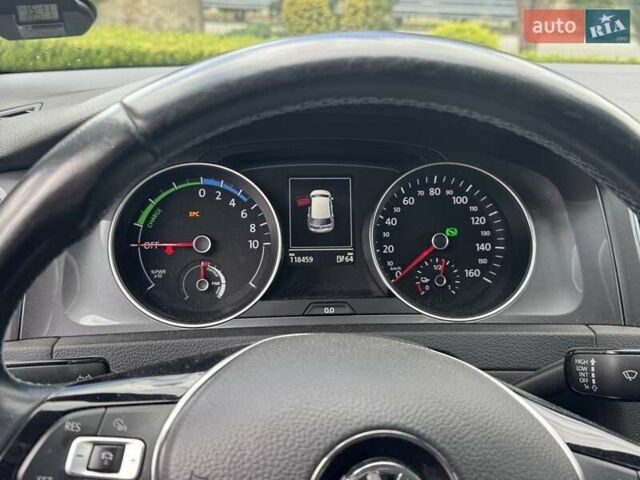 Синий Фольксваген e-Golf, объемом двигателя 0 л и пробегом 118 тыс. км за 10600 $, фото 4 на Automoto.ua