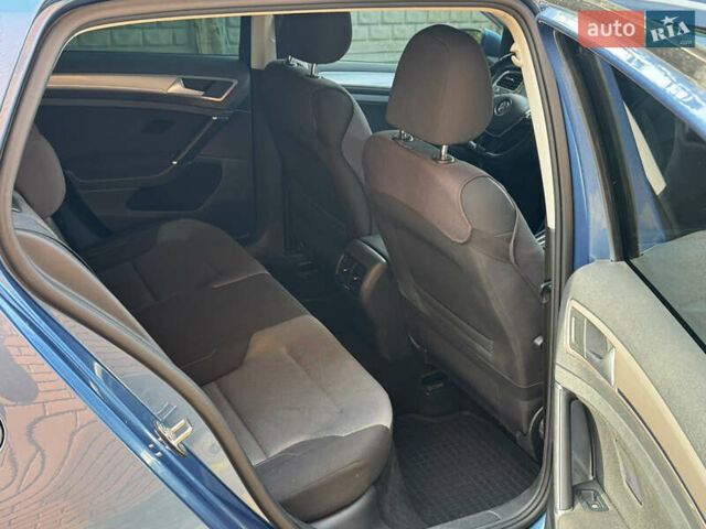 Синій Фольксваген e-Golf, об'ємом двигуна 0 л та пробігом 72 тис. км за 9500 $, фото 46 на Automoto.ua