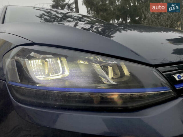 Синий Фольксваген e-Golf, объемом двигателя 0 л и пробегом 124 тыс. км за 8900 $, фото 15 на Automoto.ua