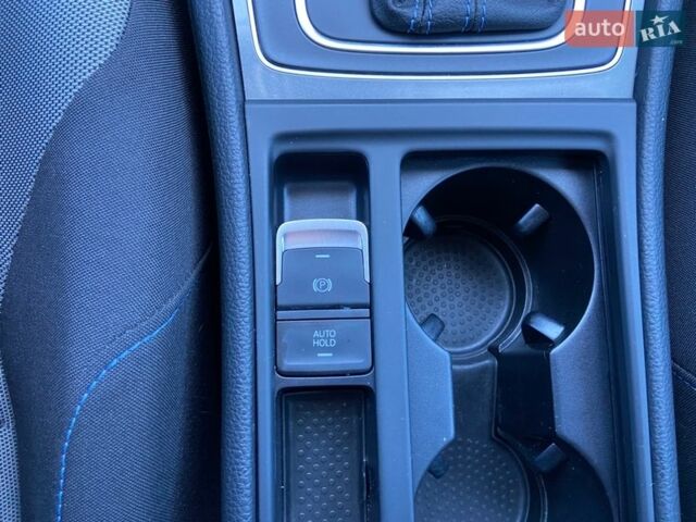 Синій Фольксваген e-Golf, об'ємом двигуна 0 л та пробігом 134 тис. км за 8199 $, фото 38 на Automoto.ua
