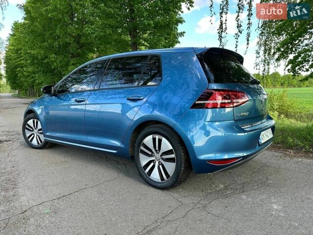 Синий Фольксваген e-Golf, объемом двигателя 0 л и пробегом 179 тыс. км за 9200 $, фото 12 на Automoto.ua