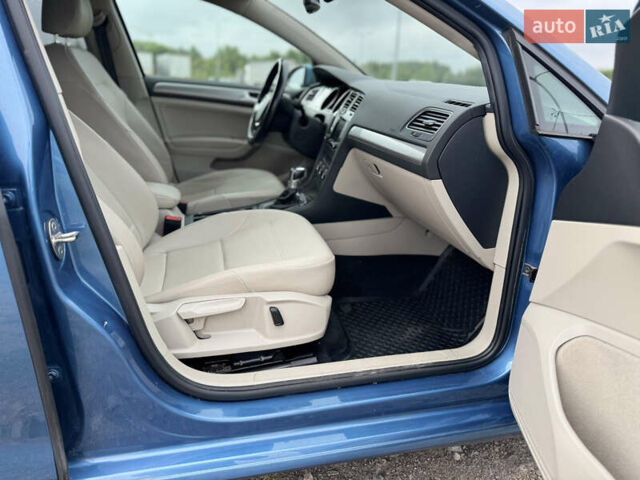 Синий Фольксваген e-Golf, объемом двигателя 0 л и пробегом 73 тыс. км за 8300 $, фото 50 на Automoto.ua