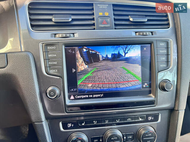 Синий Фольксваген e-Golf, объемом двигателя 0 л и пробегом 170 тыс. км за 7700 $, фото 14 на Automoto.ua