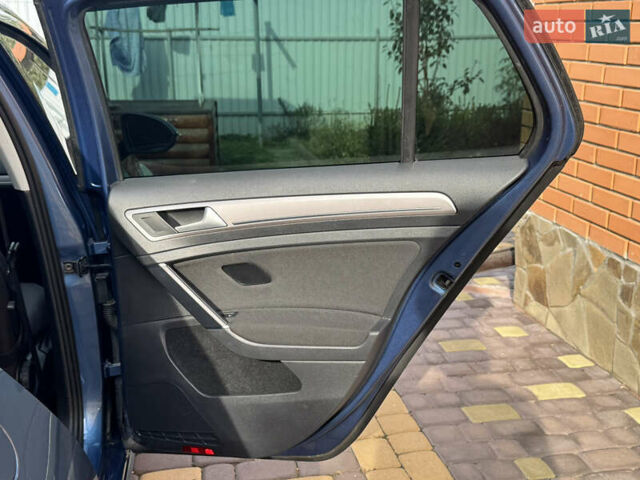 Синій Фольксваген e-Golf, об'ємом двигуна 0 л та пробігом 72 тис. км за 9500 $, фото 41 на Automoto.ua