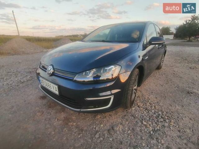 Синий Фольксваген e-Golf, объемом двигателя 0 л и пробегом 92 тыс. км за 14000 $, фото 15 на Automoto.ua