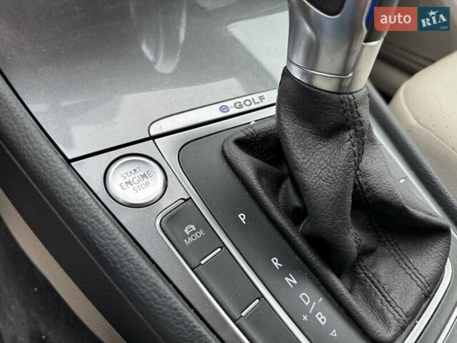 Синий Фольксваген e-Golf, объемом двигателя 0 л и пробегом 73 тыс. км за 8300 $, фото 48 на Automoto.ua