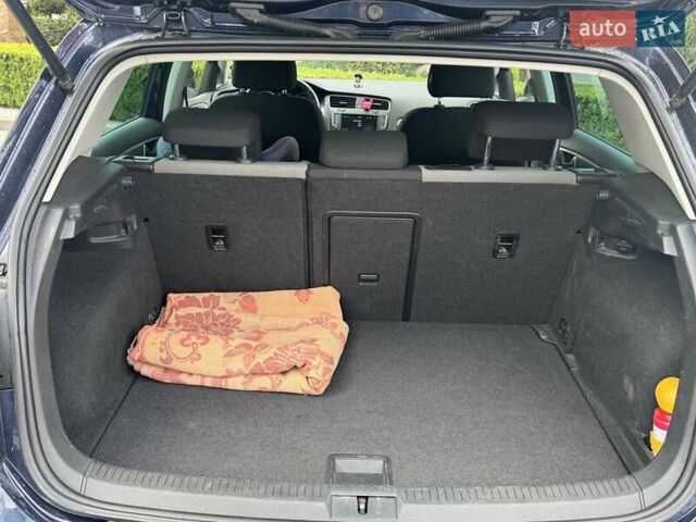 Синий Фольксваген e-Golf, объемом двигателя 0 л и пробегом 118 тыс. км за 10600 $, фото 11 на Automoto.ua