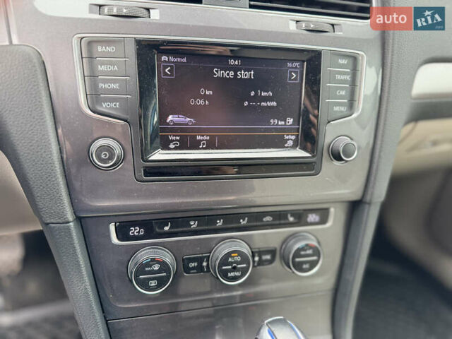 Синий Фольксваген e-Golf, объемом двигателя 0 л и пробегом 73 тыс. км за 8300 $, фото 43 на Automoto.ua