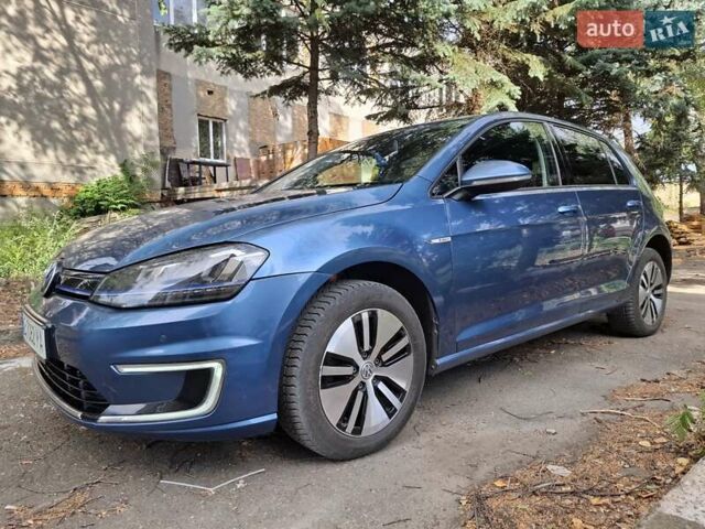 Синий Фольксваген e-Golf, объемом двигателя 0 л и пробегом 113 тыс. км за 8200 $, фото 4 на Automoto.ua