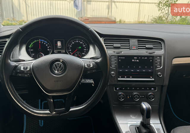 Синій Фольксваген e-Golf, об'ємом двигуна 0 л та пробігом 72 тис. км за 9500 $, фото 28 на Automoto.ua