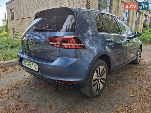 Синий Фольксваген e-Golf, объемом двигателя 0 л и пробегом 113 тыс. км за 8200 $, фото 3 на Automoto.ua