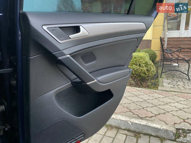 Синий Фольксваген e-Golf, объемом двигателя 0 л и пробегом 124 тыс. км за 8900 $, фото 23 на Automoto.ua