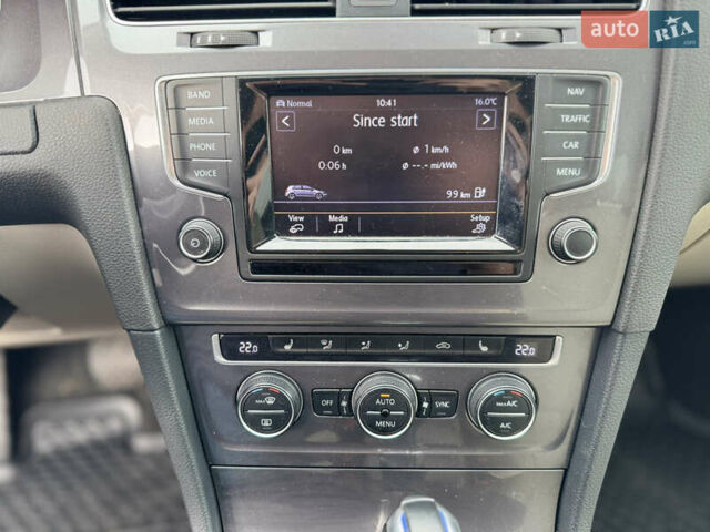 Синий Фольксваген e-Golf, объемом двигателя 0 л и пробегом 73 тыс. км за 8300 $, фото 44 на Automoto.ua