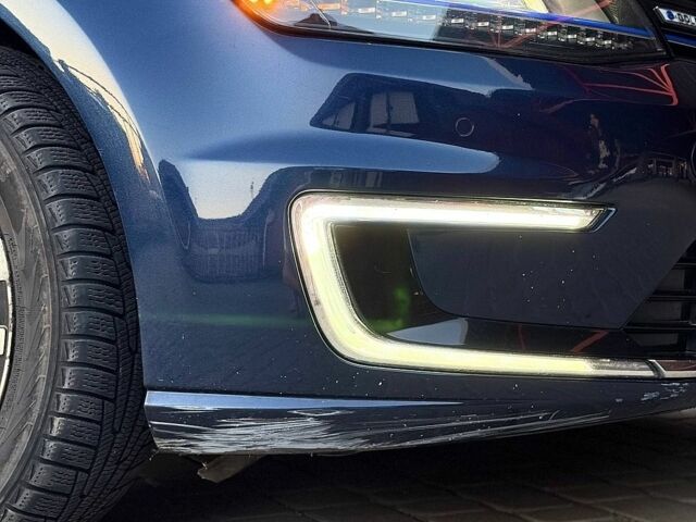 Синий Фольксваген e-Golf, объемом двигателя 0 л и пробегом 100 тыс. км за 8150 $, фото 3 на Automoto.ua
