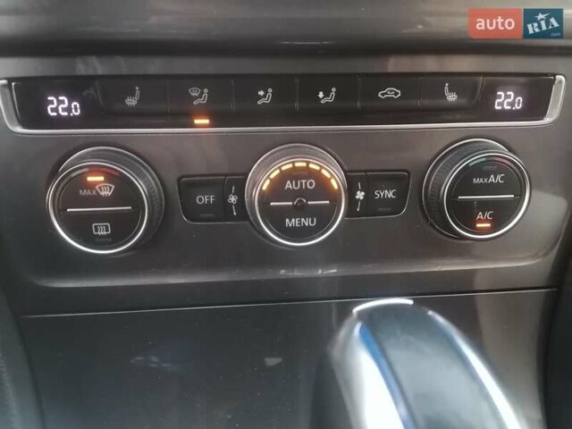 Синий Фольксваген e-Golf, объемом двигателя 0 л и пробегом 92 тыс. км за 14000 $, фото 3 на Automoto.ua