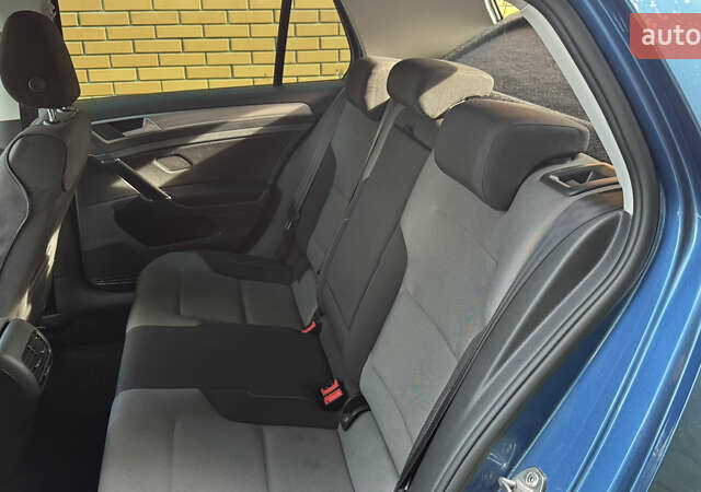 Синій Фольксваген e-Golf, об'ємом двигуна 0 л та пробігом 72 тис. км за 9500 $, фото 50 на Automoto.ua