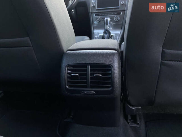 Синій Фольксваген e-Golf, об'ємом двигуна 0 л та пробігом 133 тис. км за 8250 $, фото 45 на Automoto.ua