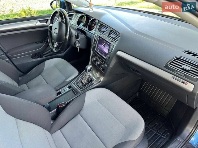 Синий Фольксваген e-Golf, объемом двигателя 0 л и пробегом 179 тыс. км за 9200 $, фото 16 на Automoto.ua