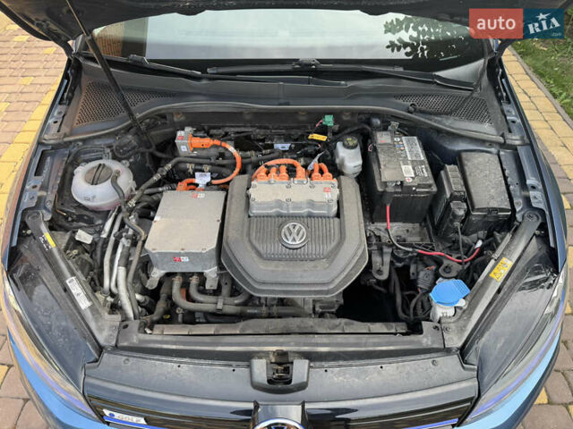 Синій Фольксваген e-Golf, об'ємом двигуна 0 л та пробігом 72 тис. км за 9500 $, фото 23 на Automoto.ua