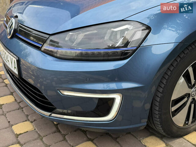 Синій Фольксваген e-Golf, об'ємом двигуна 0 л та пробігом 72 тис. км за 9500 $, фото 10 на Automoto.ua
