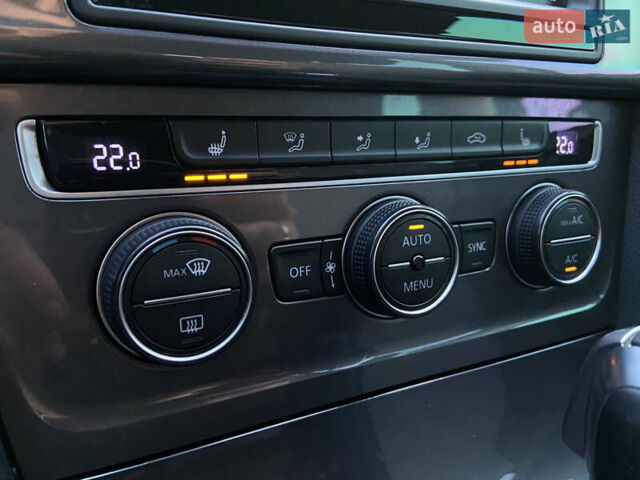 Синій Фольксваген e-Golf, об'ємом двигуна 0 л та пробігом 133 тис. км за 8250 $, фото 34 на Automoto.ua